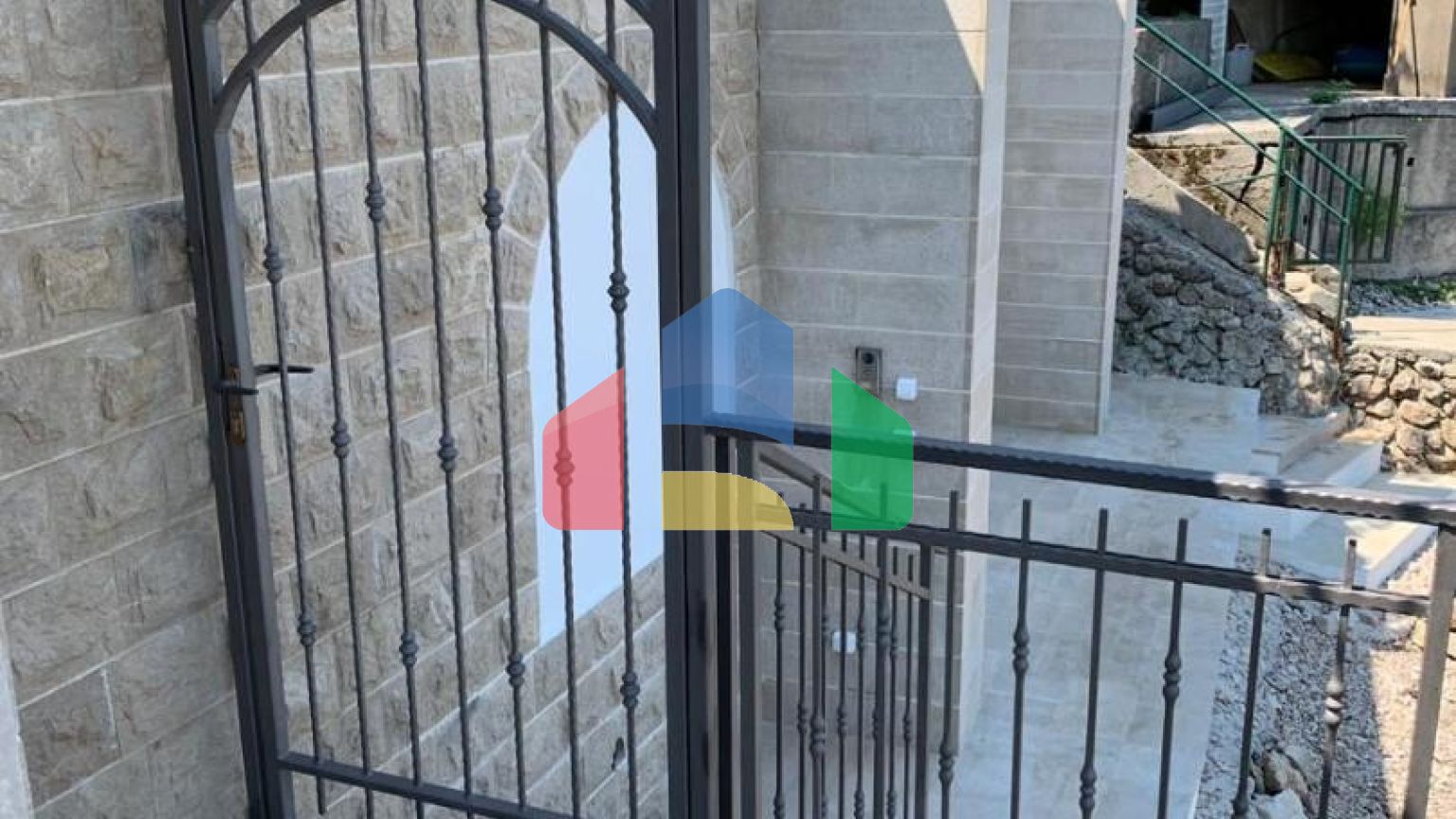 Предлагается к продаже вилла в Нивице, община Херцег-Нови.