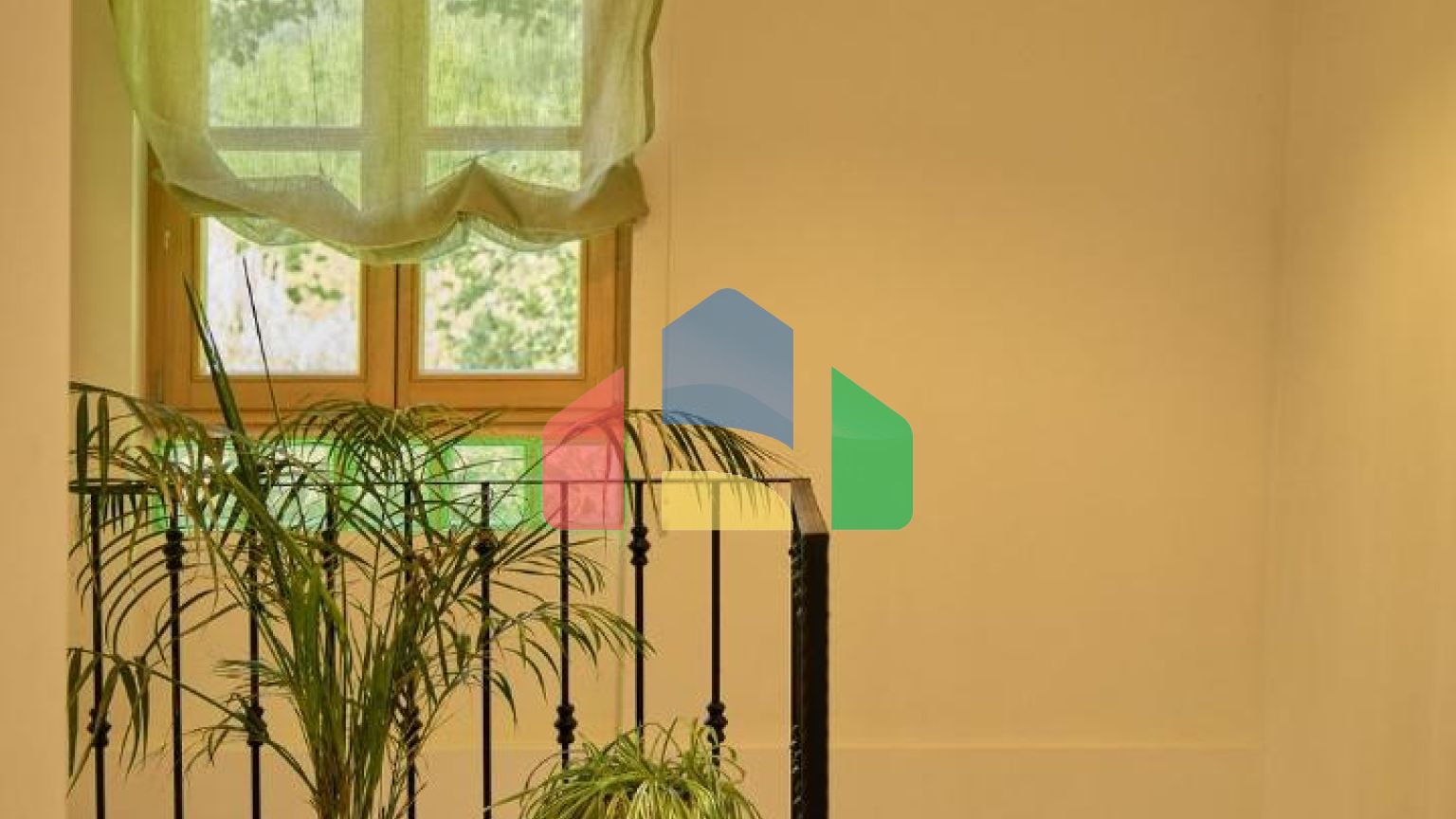 Дом с видом на море и лес, 4 спальни и отдельный апартамент в Суторине, Герцег-Нови