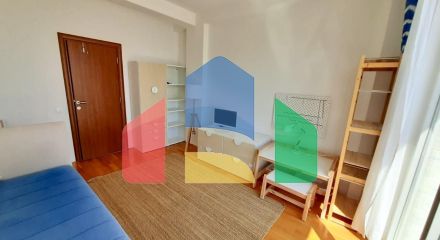 Просторная квартира с 3 спальнями и потрясающим видом на залив в современном комплексе в Херцег-Нови. Просторная квартира с 3 спальнями и потрясающим видом на залив в современном комплексе в Херцег-Нови.