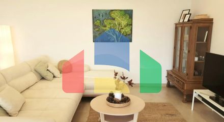 Просторная квартира с 3 спальнями и потрясающим видом на залив в современном комплексе в Херцег-Нови. Просторная квартира с 3 спальнями и потрясающим видом на залив в современном комплексе в Херцег-Нови.