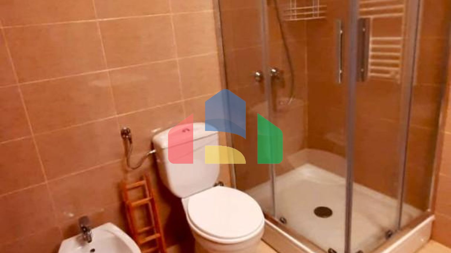 Просторная квартира с 3 спальнями и потрясающим видом на залив в современном комплексе в Херцег-Нови.