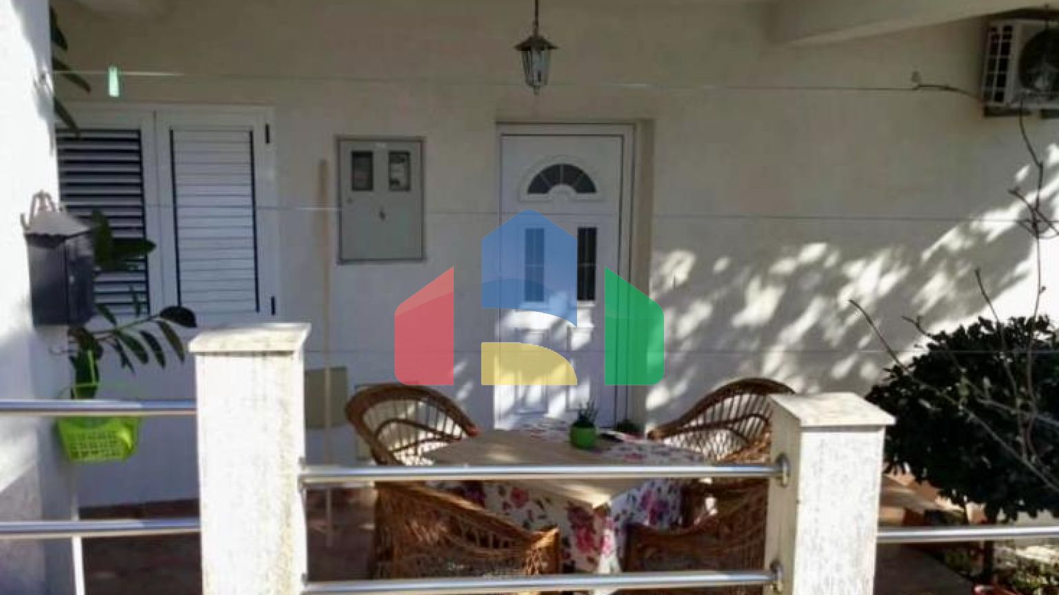 Двухэтажный дом в Херцег-Нови