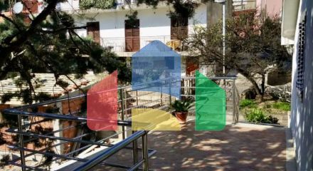 Двухэтажный дом в Херцег-Нови