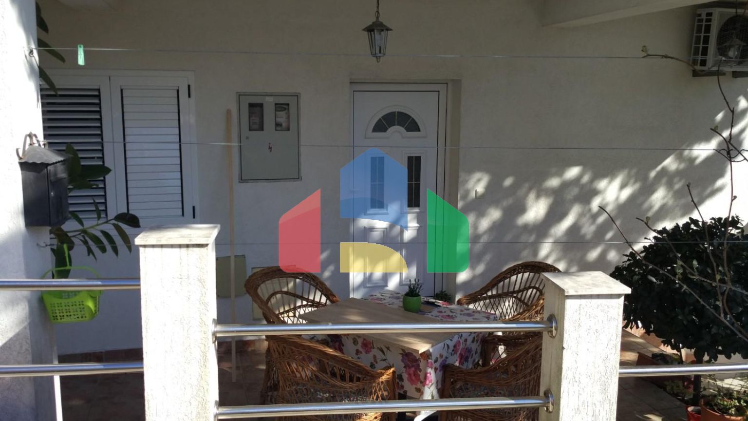 Двухэтажный дом в Херцег-Нови