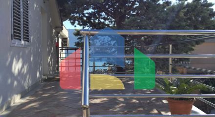 Двухэтажный дом в Херцег-Нови