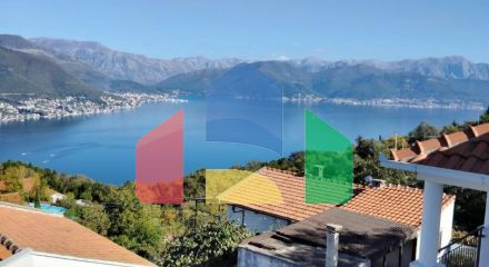 Продаётся дом в Герцег-Нови, район Забрадже