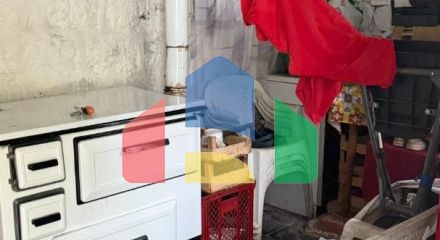 Имение с рушевиной и гостевым домиком в Херцег-Нови