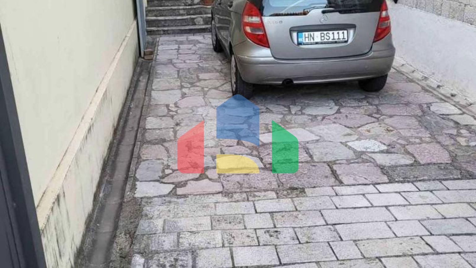 Продаётся каменный дом в Херцег-Нови, Каменари, с видом на море.