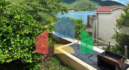 4 квартиры в комплексе для семейного отдыха в Каменари