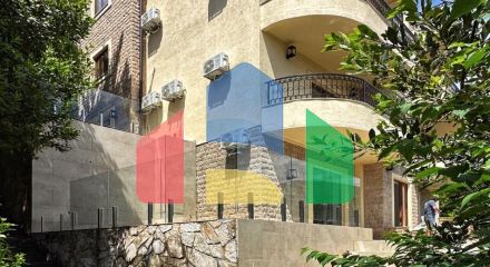 4 квартиры в комплексе для семейного отдыха в Каменари