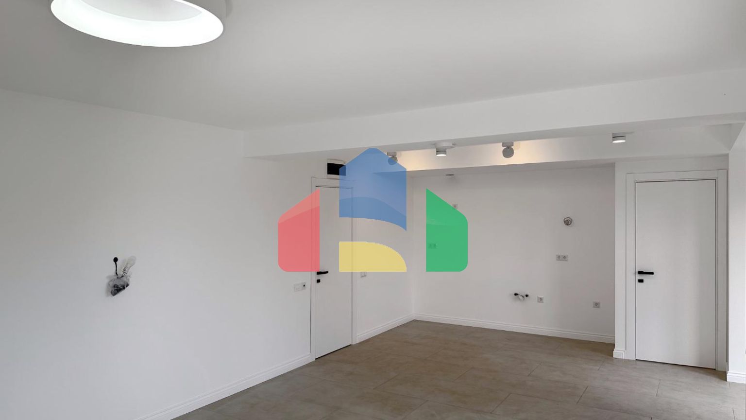 4 квартиры в комплексе для семейного отдыха в Каменари