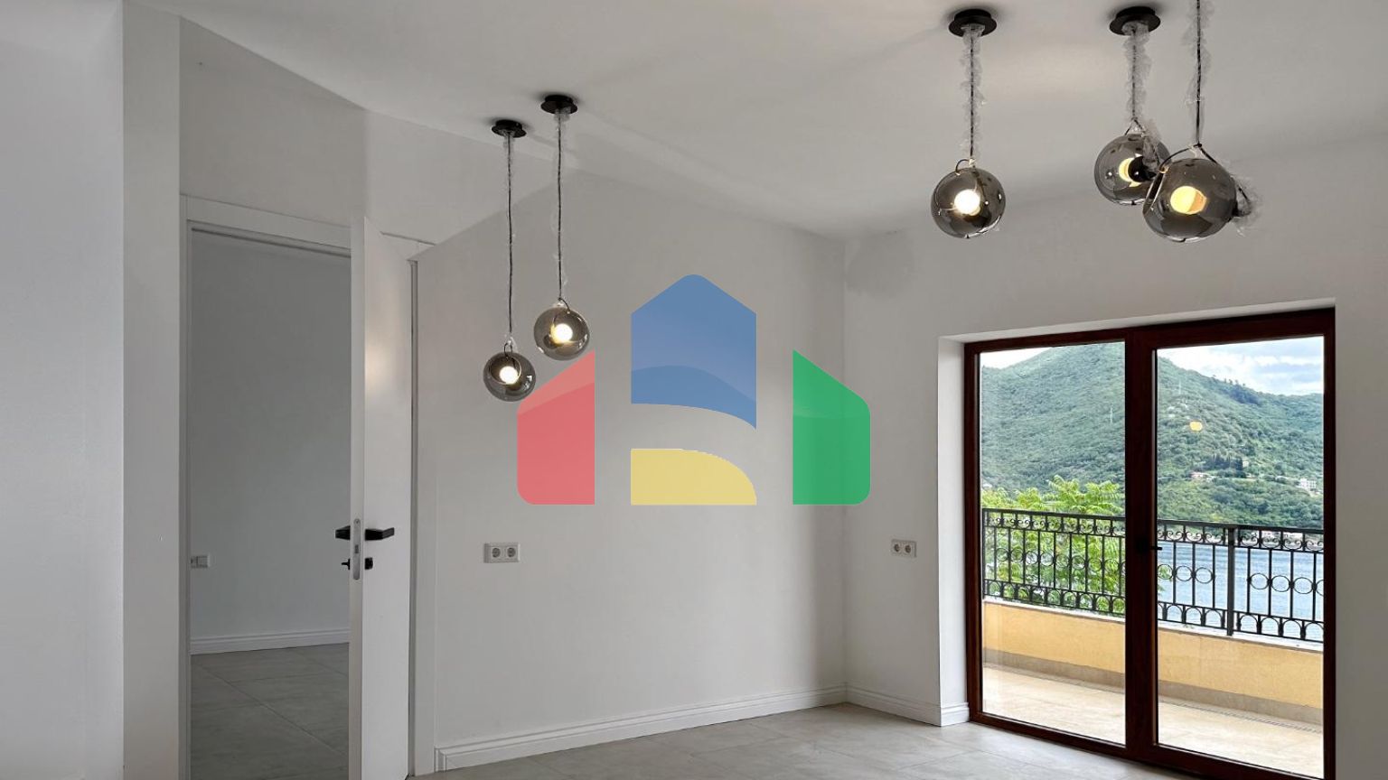 4 квартиры в комплексе для семейного отдыха в Каменари