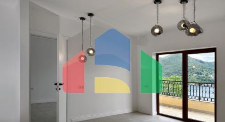 4 квартиры в комплексе для семейного отдыха в Каменари