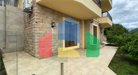 4 квартиры в комплексе для семейного отдыха в Каменари