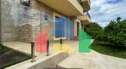 4 квартиры в комплексе для семейного отдыха в Каменари