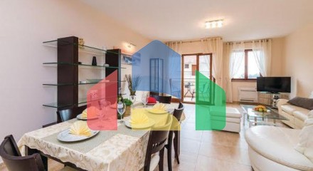 Duplex apartment in Kamenari in building with pool
