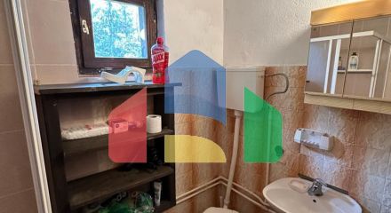 Дом на дороге в 3 км от Колашина