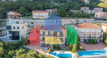 ПРОСТОРНЫЙ ТАУНХАУС С БАССЕЙНОМ В КОМПЛЕКСЕ GREEN HILL В ОРАХОВЦЕ