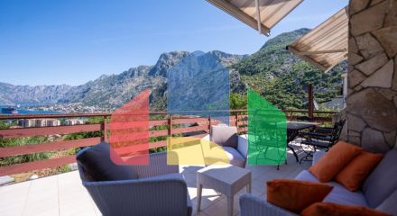 Дом, 4 спальни, Котор, Skaljari