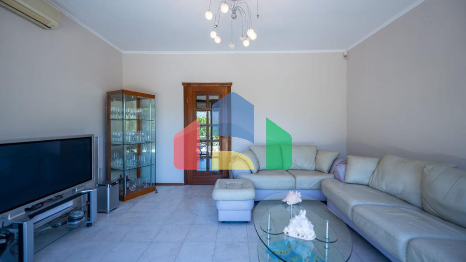 Дом, 4 спальни, Котор, Skaljari