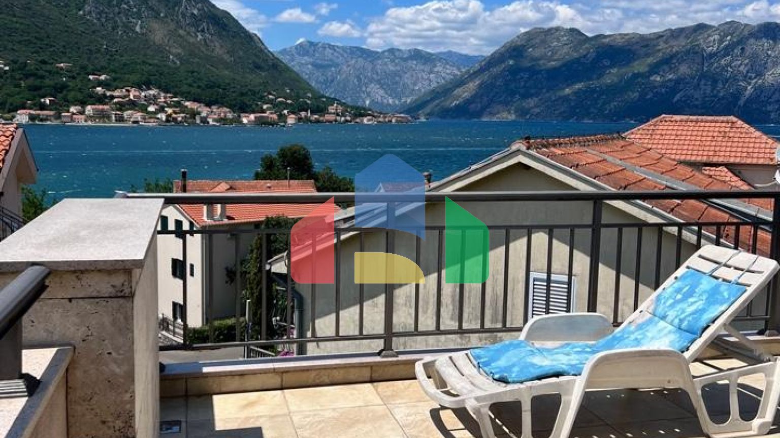 Квартира с 2 спальнями в Которе