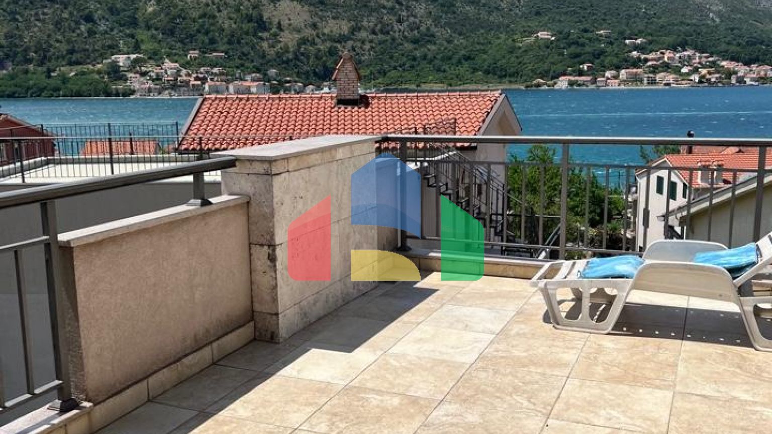 Квартира с 2 спальнями в Которе