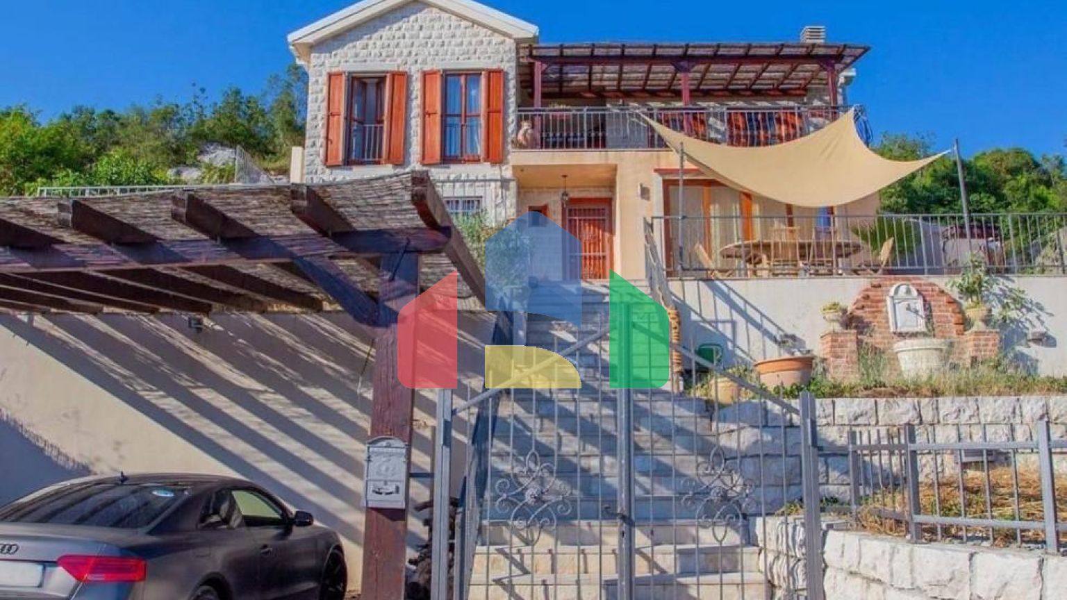 Продаётся каменная вилла с панорамным видом на море Котор, местечко Загора