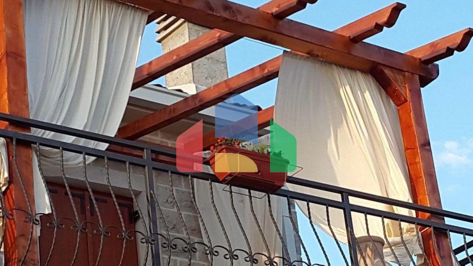 Продаётся каменная вилла с панорамным видом на море Котор, местечко Загора