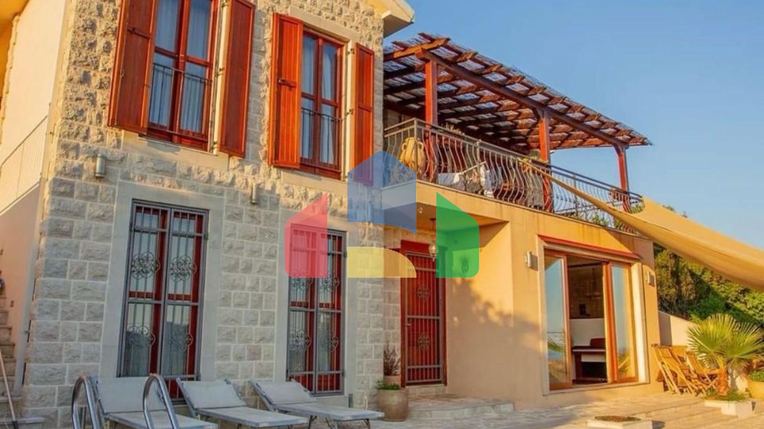 Продаётся каменная вилла с панорамным видом на море Котор, местечко Загора