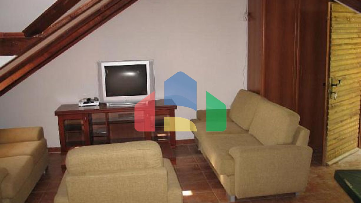 Комплекс из трех зданий в Которе