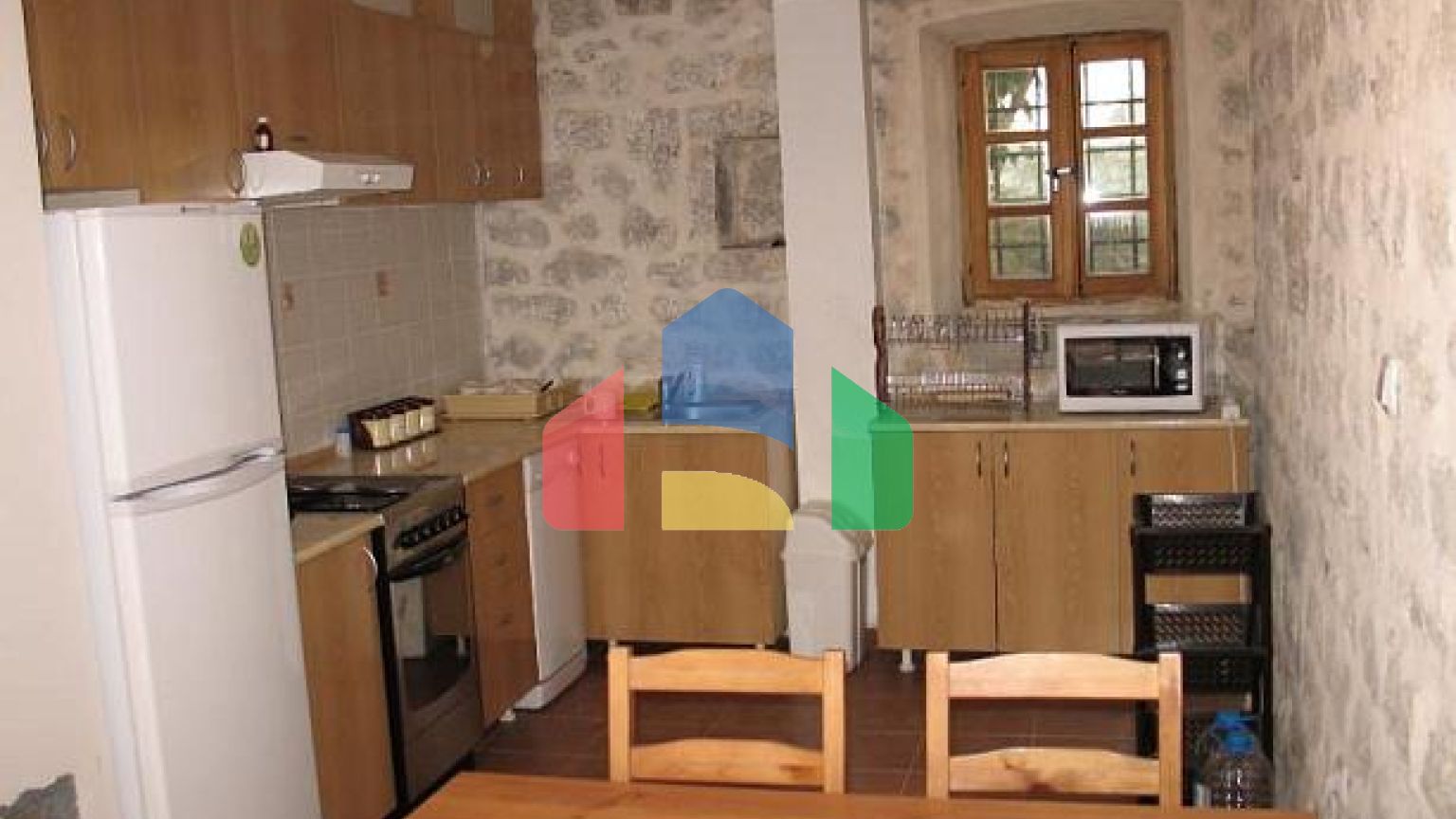 Комплекс из трех зданий в Которе