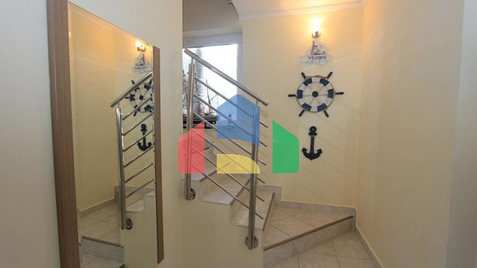 Комплекс из трех зданий в Которе