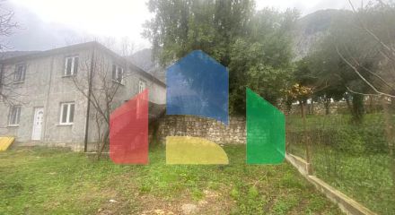 Дом Шкаляри 106 м²