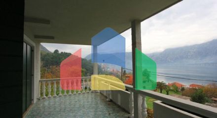 Дом c видом на море в Которе