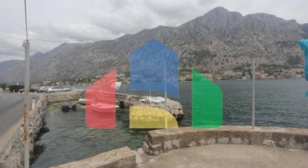 Frontline Four Bed House Near Central Kotor
