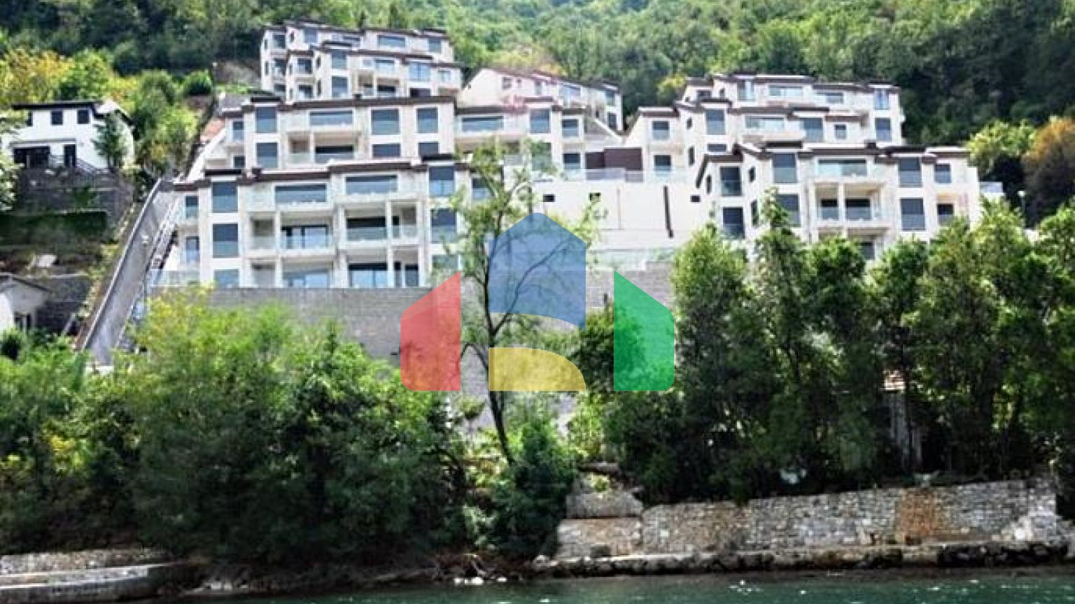 Люкс комплекс в Костанице