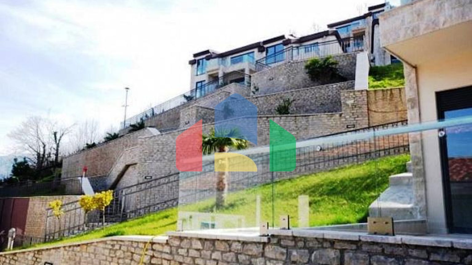 Люкс комплекс в Костанице