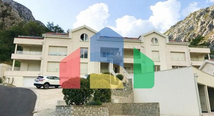 Apartments with wonderful seaview in Orahovac