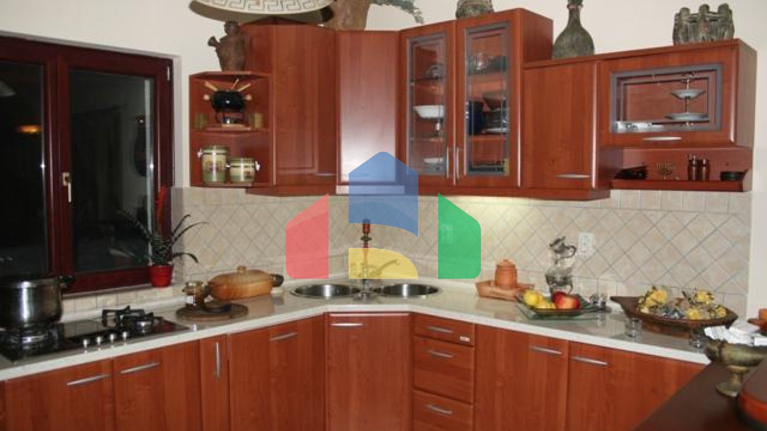 Виллa класса люкс с бассейном в Которе