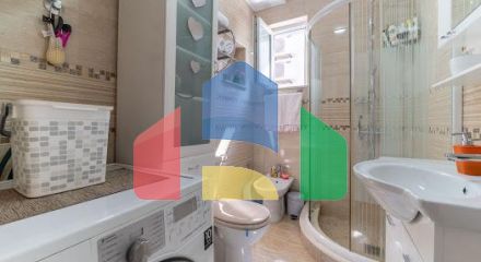 Очаровательный трехкомнатный дуплекс в Доброте: всего в нескольких шагах от моря
