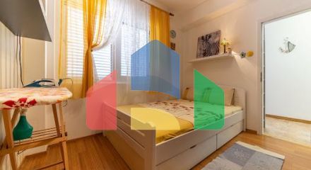 Очаровательный трехкомнатный дуплекс в Доброте: всего в нескольких шагах от моря