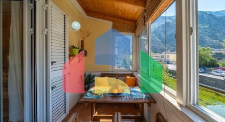 Очаровательный трехкомнатный дуплекс в Доброте: всего в нескольких шагах от моря