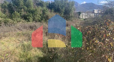 Urbanized plot near Kotor