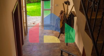 Двухэтажный дом в Круче в 60 метрах от моря