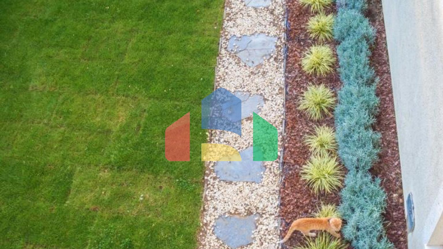 Двухэтажный дом в Круче в 60 метрах от моря