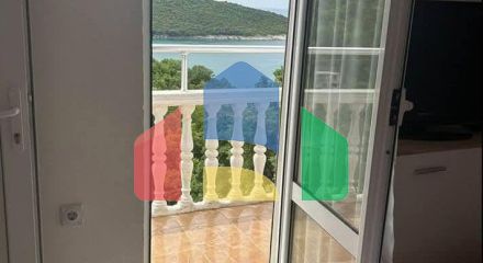 Мини отель в Круче с видом на море, не далеко от пляжа с просторным паркингом. Мини отель в Круче с видом на море, не далеко от пляжа с просторным паркингом.