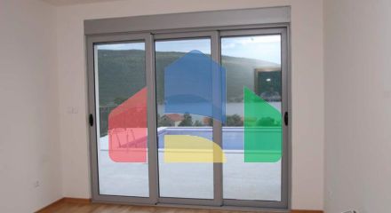 Современная новая вилла с бассейном в Кумборе, Херцег Нови