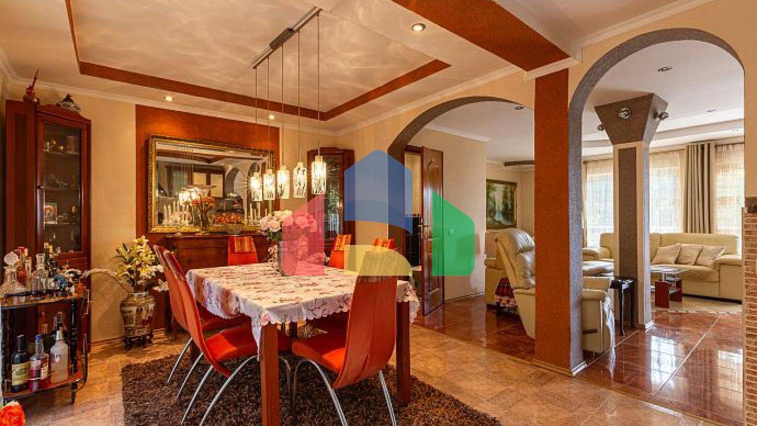 Дом в Кумборе 200 м до моря