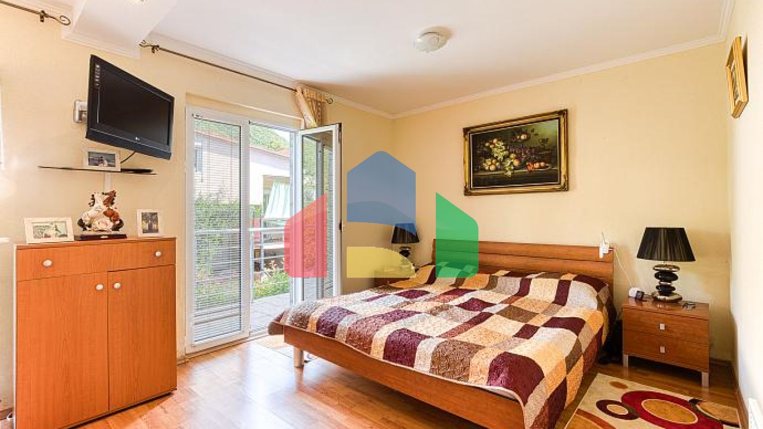 Дом в Кумборе 200 м до моря