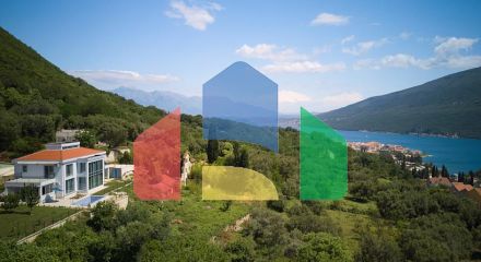 Просторный дом в Кумборе общей площадью 335 м²